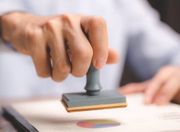 إصدار تصاريح العمل