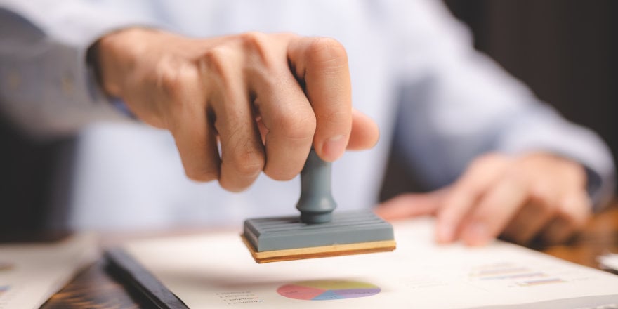 إصدار تصاريح العمل