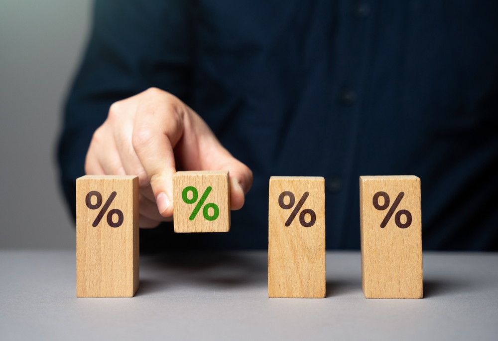 متوسط الدخل الفردي في الإمارات