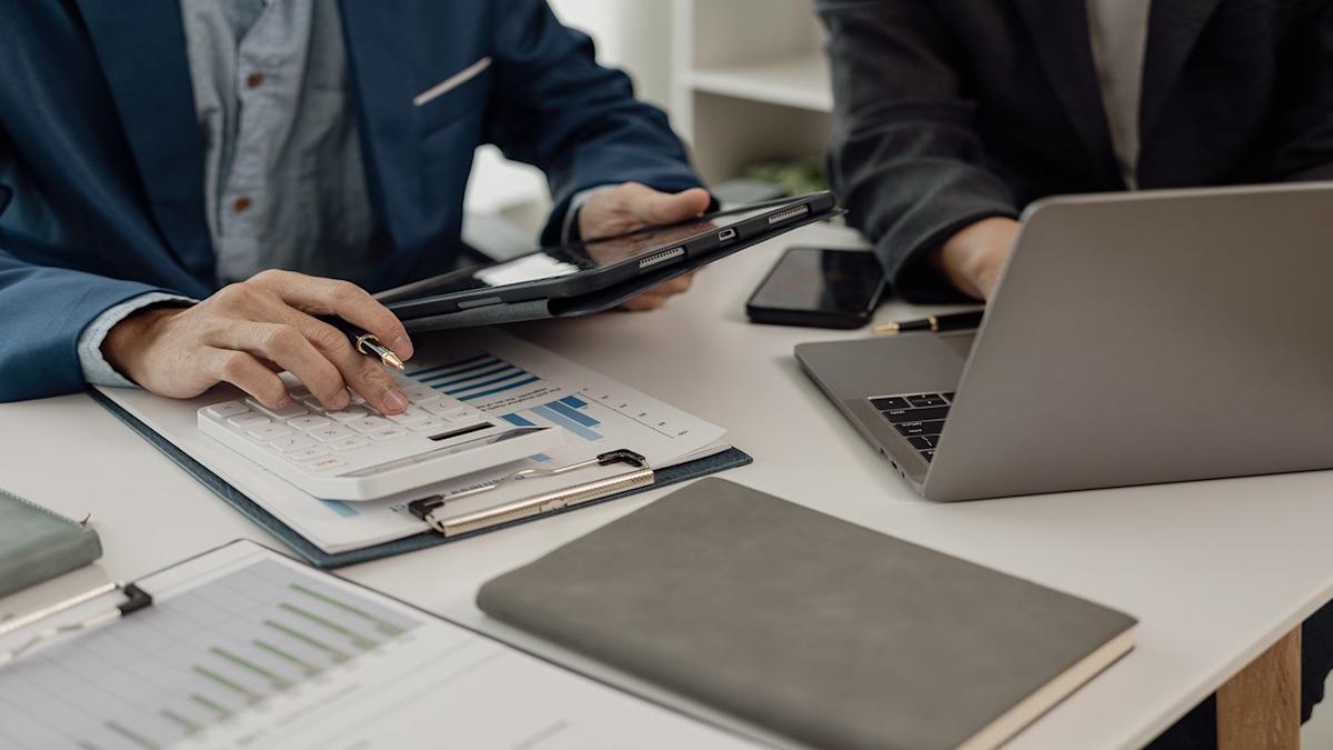 Abu dhabi free zone license cost